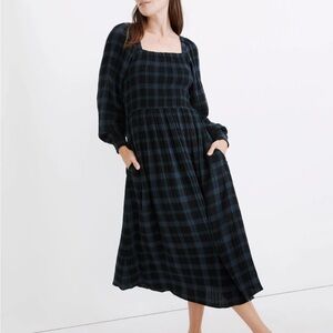 Lightspun Lucie Long-Sleeve Smocked Midi Dress in Livonia Plaid- L